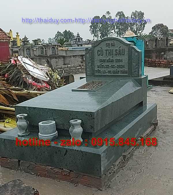 161 Mẫu mộ bằng đá đẹp bán hòa bình 7 watermarked z5406266486640 7c02afede6e9c03d7997b72f0f8f58cc Copy