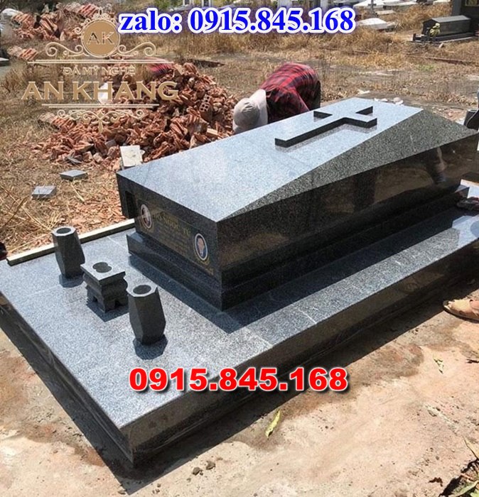 mộ ông bà bố mẹ gia đình dòng họ bằng đá, mộ song thân phu thê vợ chồng đá khối, mộ đôi tròn đơn giản không có mái đao che, mộ tam cấp tháp lục giác đá granite hoa cương, giá bán mộ đá để thờ tro cốt, hung hỏa địa táng, cuốn thư đá lăng mộ nghĩa trang gia đình, cổng tam quan tứ trụ nhà mồ, lan can tường rào đá chạm mỹ nghệ điêu khắc, thiết kế khuôn viên lăng mộ dòng họ gia tộc,