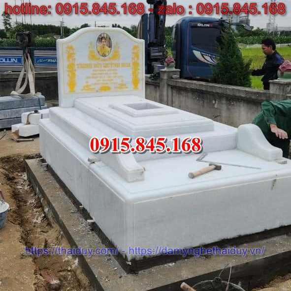 36Mộ người công giáo đá khối quảng ninh 7 361Mộ người công giáo đá khối quảng ninh