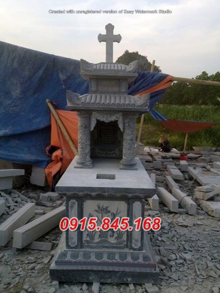 52Mộ công giáo khánh hoà đá khối 8 watermarked Mo cong giao da LM 12