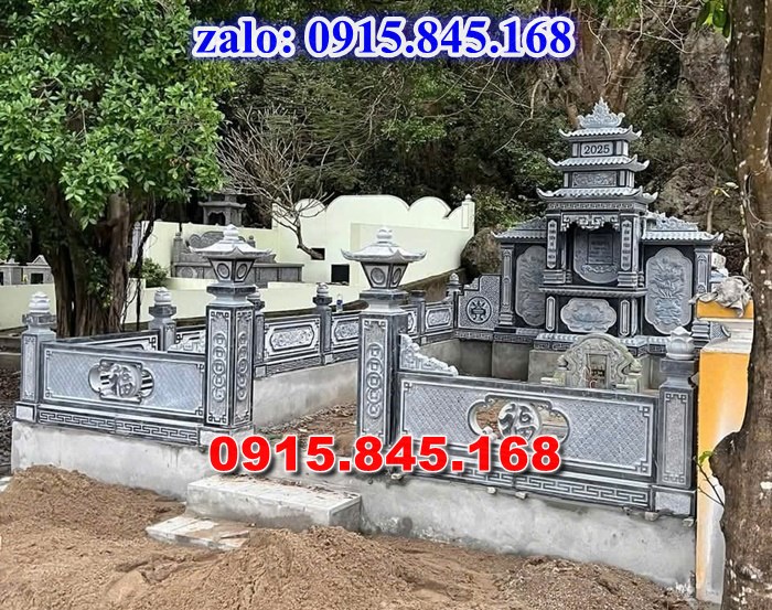 40-Nhà mồ đá vĩnh long xây bến tre 8 Mẫu nhà mồ xây đá granite để tro cốt bố mẹ, mẫu nhà mồ tiền chế bằng đá có mái che, giá bán nhà mồ đá xanh cẩm thạch granite, kích thước nhà mồ mả để tro cốt ba má gia đình, thiết kế nhà mồ đá hoa cương để tro cốt ba má, Nhà mồ giá rẻ xây gạch đá xi măng mái ngói, tường bao hàng rào đá nhà mồ dòng họ, cuốn thư bức bình phong đặt trước sân cửa nhà mồ, cuốn thư bức bình phong đặt trước sân cửa nhà mồ, đỉnh lư hương bình bông lọ hoa đặt ngoài mộ, rồng nghê sư tử đá lát sân nền nhà mồ,