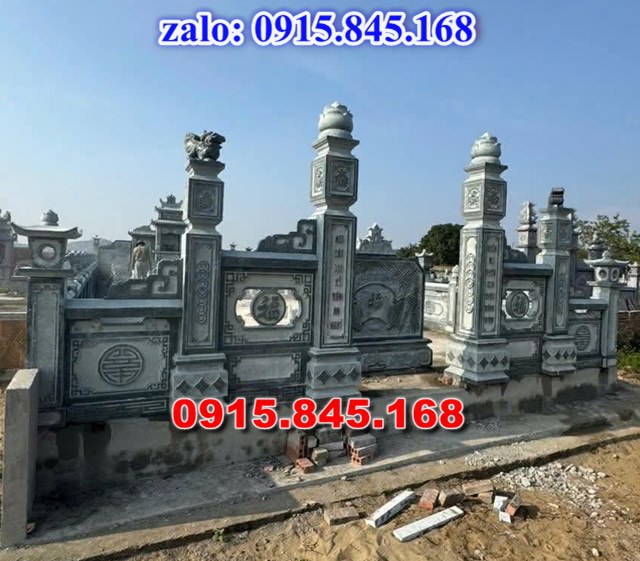 40-Nhà mồ đá vĩnh long xây bến tre 9 Mẫu nhà mồ xây đá granite để tro cốt bố mẹ, mẫu nhà mồ tiền chế bằng đá có mái che, giá bán nhà mồ đá xanh cẩm thạch granite, kích thước nhà mồ mả để tro cốt ba má gia đình, thiết kế nhà mồ đá hoa cương để tro cốt ba má, Nhà mồ giá rẻ xây gạch đá xi măng mái ngói, tường bao hàng rào đá nhà mồ dòng họ, cuốn thư bức bình phong đặt trước sân cửa nhà mồ, cuốn thư bức bình phong đặt trước sân cửa nhà mồ, đỉnh lư hương bình bông lọ hoa đặt ngoài mộ, rồng nghê sư tử đá lát sân nền nhà mồ,