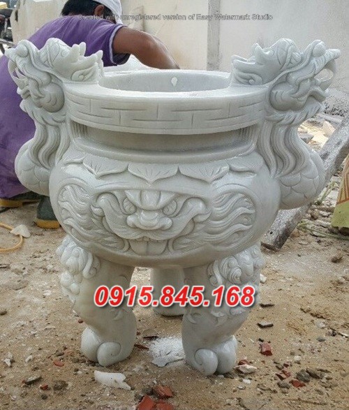 60-Mẫu lư đỉnh hương đá lai châu 6 watermarked 1 73 1