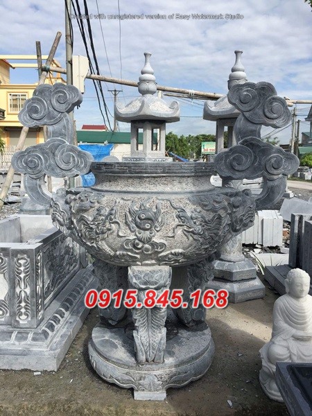 Mẫu-54 lư đá đỉnh hương trắng quảng trị 21 watermarked FB IMG 1504966691872 4