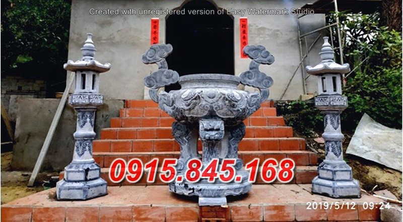 Mẫu-69 đỉnh lư hương đá vĩnh phúc 20 watermarked Lu dinh huong den chua 57 2
