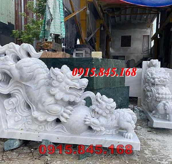 38-Mẫu sư tử kỳ lân đá nghê kon tum 8 watermarked ky lan da xam 2 600x572 2