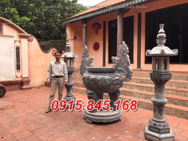 Mẫu-63 đỉnh lư hương đá hà giang 19 watermarked z2421507059771 d12577486e2b051225eeb91f5b0cade4 3