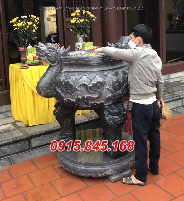 31-Lư đỉnh hương đá xanh đồng tháp 9 watermarked z3352482460045 a6fd2223fe1fcb85c8386f41430ca607