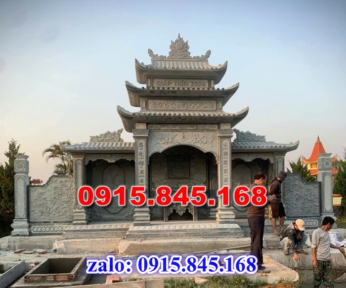 am tho than linh tro cot truoc nha ngoai troi ben tre 2027