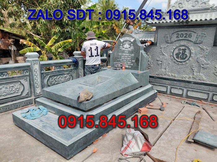 Mộ17 trà vinh xây đá nguyên liền khối 18 mộ ông bà bố mẹ gia đình dòng họ gia tộc, mộ đá granite xanh hoa cương đen cẩm thạch, mộ đá xanh ninh bình mỹ nghệ điêu khắc thanh hóa, giá bán mộ ốp xây chụp kim tĩnh huyệt mộ, mộ đá đơn giản không mái cao cấp, mộ đá có 1 23 mái đao ống chùa cong che, mộ đá đôi song thân phu thê, mộ sư bảo tháp để thề tro cốt 3 5 7 tầng mái, mộ đá trước nhà trong sân, kim tĩnh huyệt mộ địa hung hỏa cái tảng, thiết kế mộ đá kích thước phong thủy hợp mệnh,
