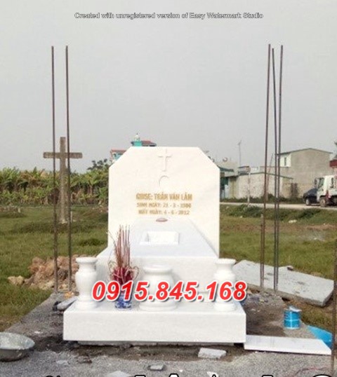 95+Mộ tam cấp đá xanh hoà bình 15 watermarked Lam Mo da trang DEP tai Ha Noi Copy