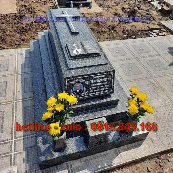 04+Mẫu mộ tam cấp đá xanh sơn la 12 watermarked Mau Mo da hoa cuong Chon cat 1 lan Copy Copy 4 Copy Copy 2