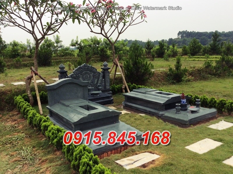Mẫu+20 mộ đá tam cấp bình thuận 7 watermarked Mo da xanh reu khoi Copy 1