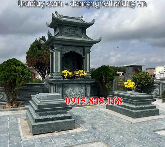 23+Mộ tam cấp đá xanh gia lai 8 watermarked Quy hoach khong gian xanh tai Lang Mo gia dinh 3
