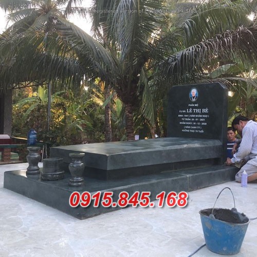 93+Mộ tam cấp đá nam định 7 watermarked da xanh reu den Copy 1