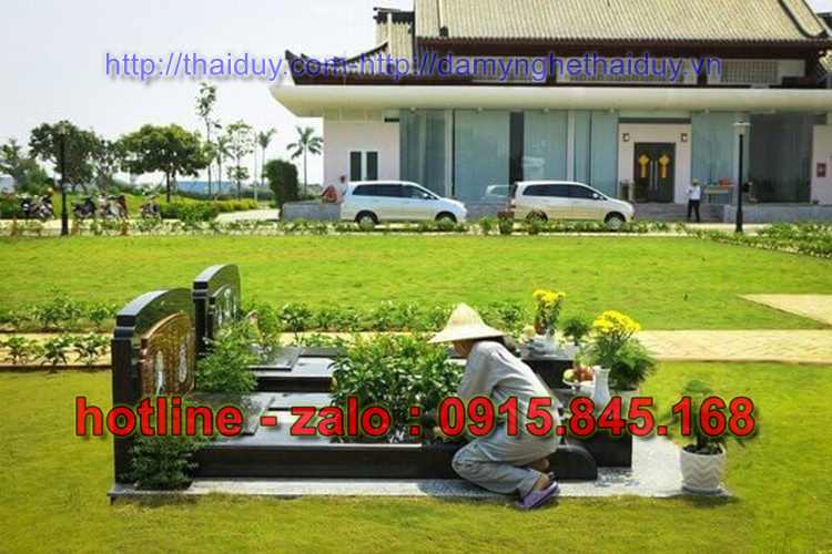 90+Mộ hoa cương phú yên đá nguyên khối 12 watermarked z5406178175827 5177c41280938e87868dd045f8f6a9ea Copy
