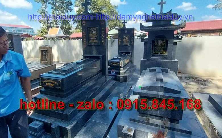 92+Mộ đá ninh thuận nguyên liền khối 12 watermarked z5406277717881 9c65e1f65ef56cb997fd85b1ae64b535 Copy 2