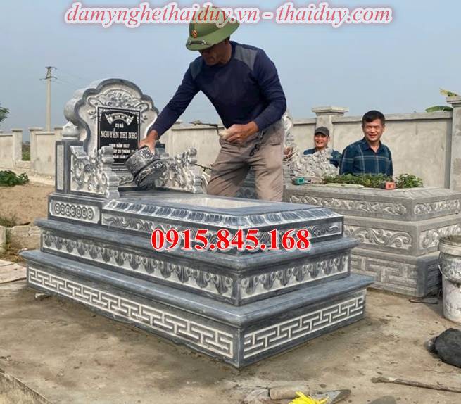 94+Mẫu mộ đá kon tum nguyên khối 15 watermarked z6338160078067 9e33ef9240cfed0c2a02d482ace0b3b1
