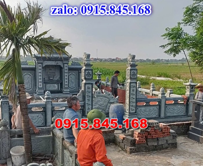 05 Mộ đá xanh gia đình để tro cốt bố mẹ sóc trăng 16 mộ ông bà bố mẹ gia đình dòng họ gia tộc, mộ đá granite xanh hoa cương đen cẩm thạch, mộ đá xanh ninh bình mỹ nghệ điêu khắc thanh hóa, giá bán mộ ốp xây chụp kim tĩnh huyệt mộ, mộ đá đơn giản không mái cao cấp, mộ đá có 1 23 mái đao ống chùa cong che, mộ đá đôi song thân phu thê, mộ sư bảo tháp để thề tro cốt 3 5 7 tầng mái, mộ đá trước nhà trong sân, kim tĩnh huyệt mộ địa hung hỏa cái tảng, thiết kế mộ đá kích thước phong thủy hợp mệnh,