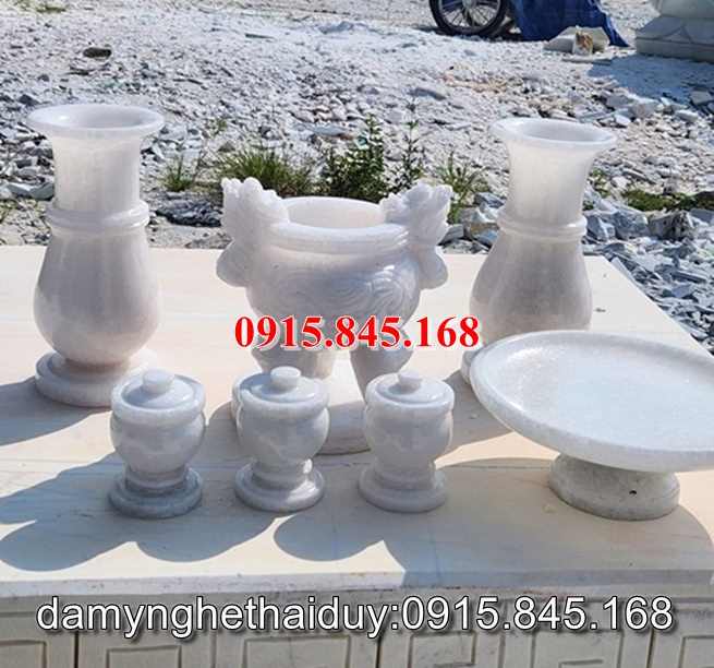 giá bộ bát hương đá ngoài trời, kích thước bộ bát hương đá, bộ bát hương bằng đá xanh, lọ hoa bằng đá, bình bông bằng đá, đĩa đựng trái cây hoa quả, đèn hạc thờ, chén nước bằng đá, mẫu bộ bát hương đá vuông, bộ bát hương đá ninh bình, bộ bát hương đá non nước, lư hương đá, bộ bát hương đá gốm sứ, bộ bát hương đá nhỏ, bộ bát hương đá trắng, bộ bát hương đá vàng, bộ bát hương đá granite hoa cương, bộ bát hương đá nguyên khối, bộ bát hương đá rồng phượng, bộ bát hương đá công giáo, bộ bát hương lăng mộ, bộ bát hương đá chùa miếu, bộ bát hương đá nhà thờ họ từ đường,